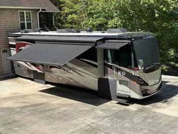 2020 Tiffin Motorhomes PHAETON 37 BH - Class A RV on RVnGO.com