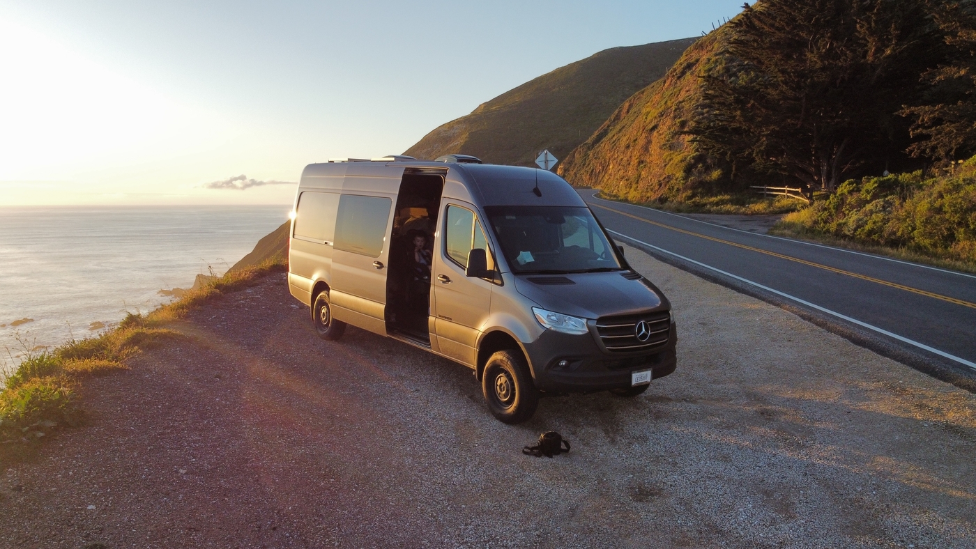 Campervan RV Rental in Spokane, WA 2022 Mercedes-Benz Sprinter