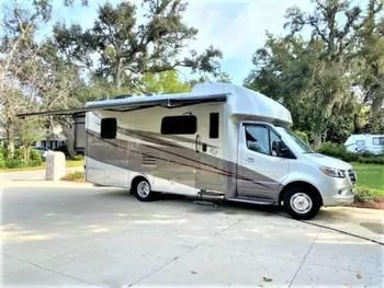 2019 Tiffin Motorhomes WAYFARER 25 - Class C RV on RVnGO.com