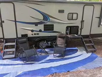 2019 Forest River Cherokee Alpha Wolf 26DBH-L - Travel Trailer RV on RVnGO.com