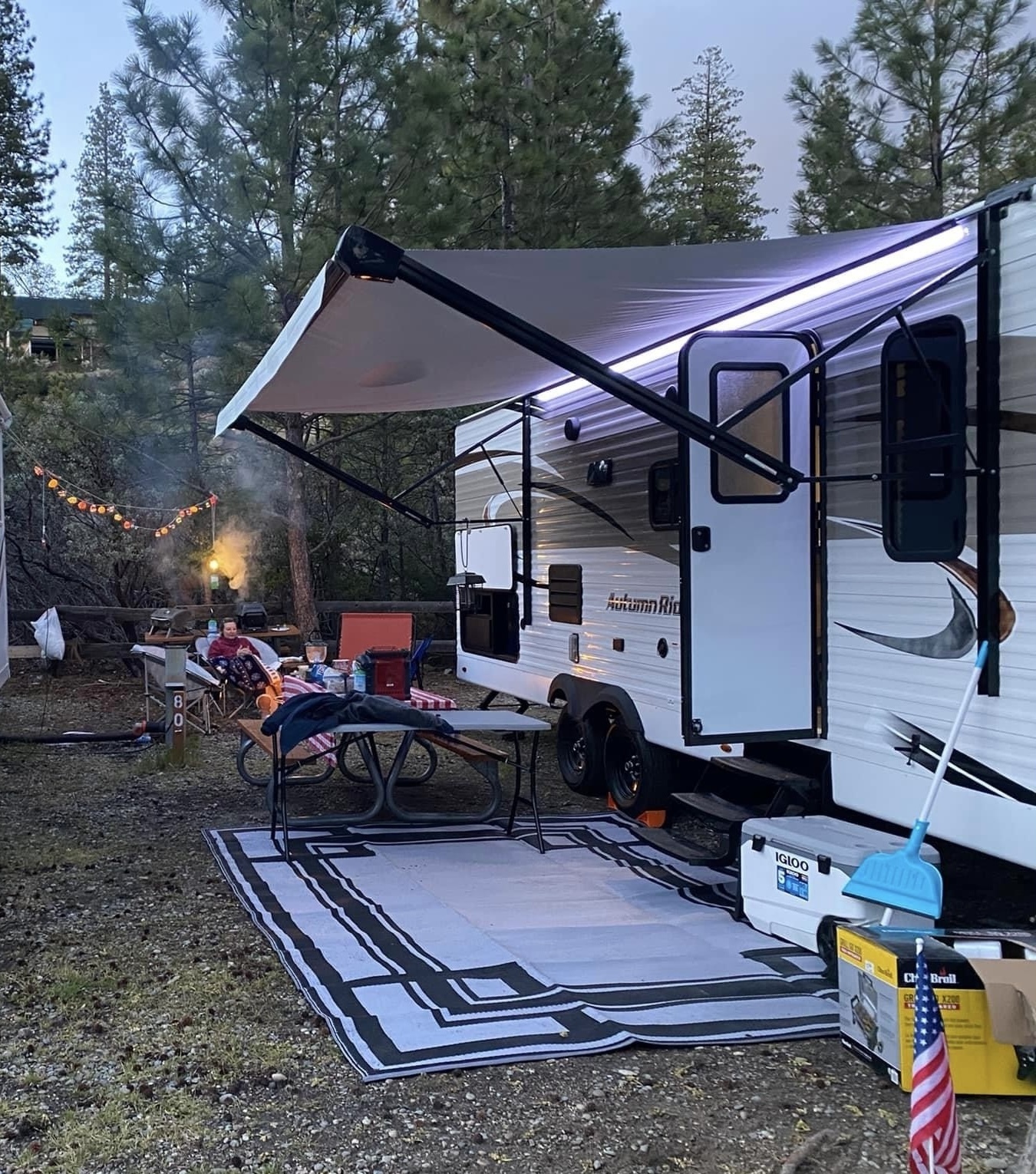 2022 Starcraft 26FT Travel Trailer