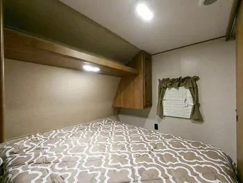 2017 COROSS ROADS Zinger ZR328SB - Travel Trailer RV on RVnGO.com