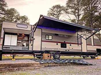 2018 Flagstaff Cherokee Grey Wolf 29TE - Travel Trailer RV on RVnGO.com