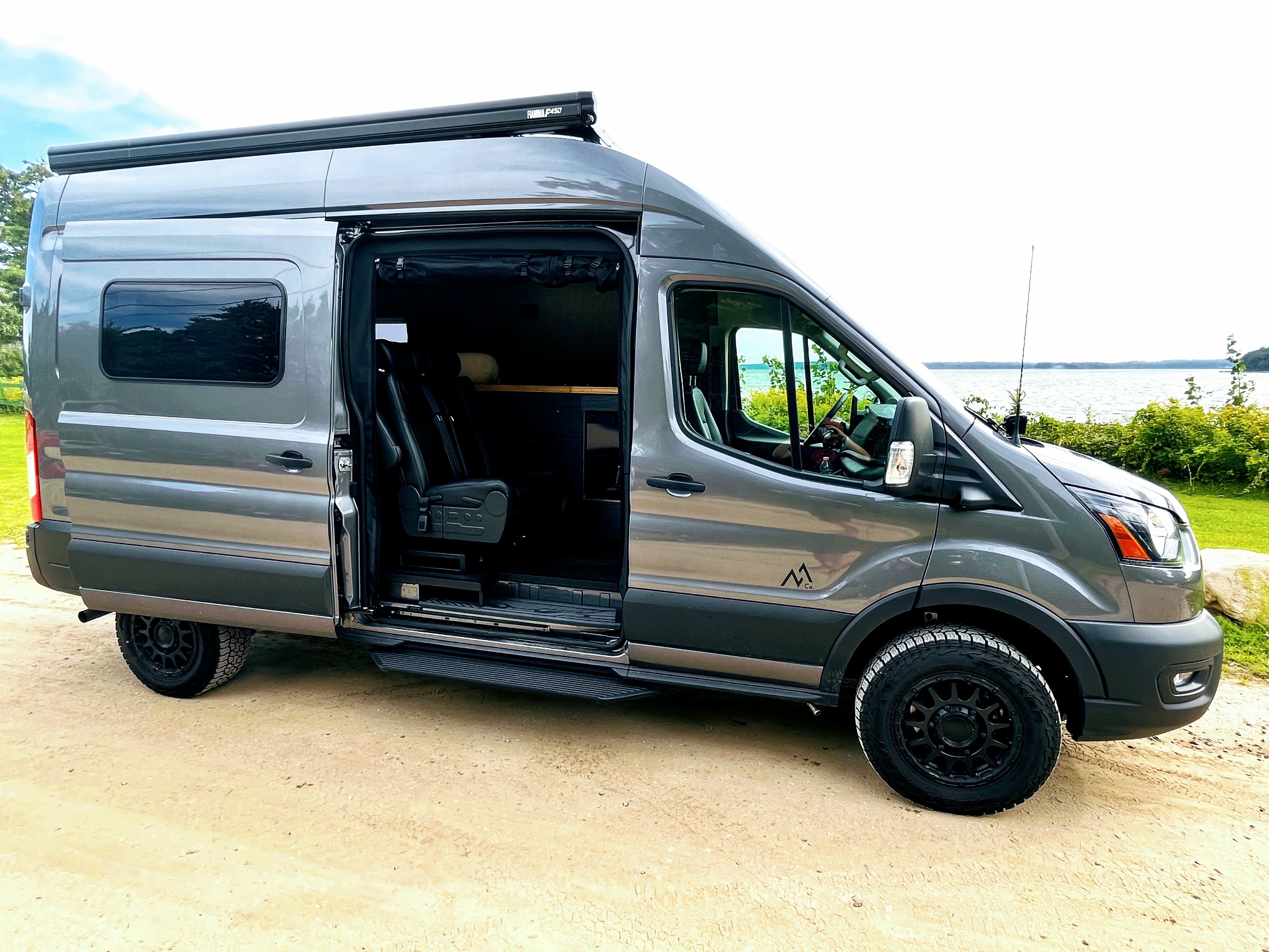 New Adventure Van, 4x4, AC, Off-Grid Heat/Electric!