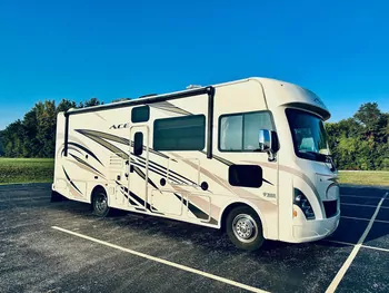 2018 Thor A.C.E Evo 27.2 - Class A RV on RVnGO.com