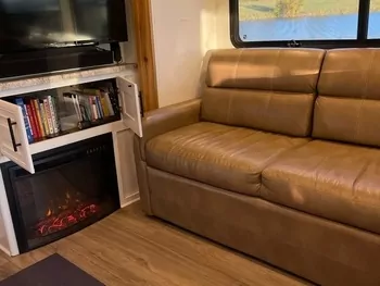 2017 Thor Motor Coach challenger 37TB - Class A RV on RVnGO.com