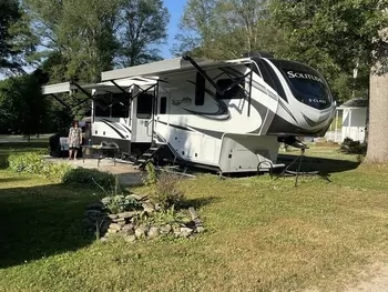 2021 Grand Design SOLITUDE - Fifth Wheel RV on RVnGO.com