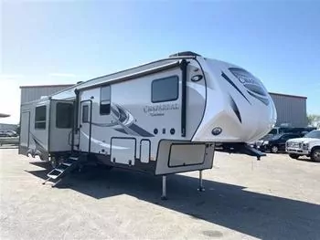 2020 Coachmen CHAPARRAL-1 373 MBRB - Fifth Wheel RV on RVnGO.com