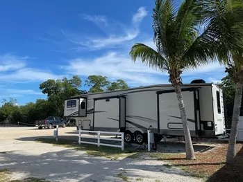 2018 Forest River Sandpiper 379FLOK - Fifth Wheel RV on RVnGO.com