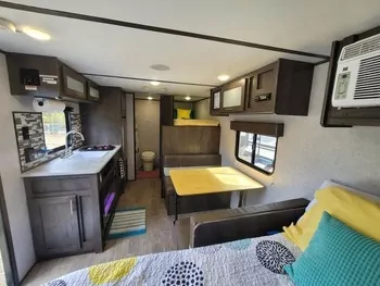 2021 Coleman 17B - Travel Trailer RV on RVnGO.com