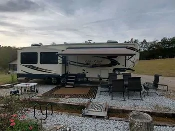 2018 Forest River Cedar Creek Silverback - Fifth Wheel RV on RVnGO.com