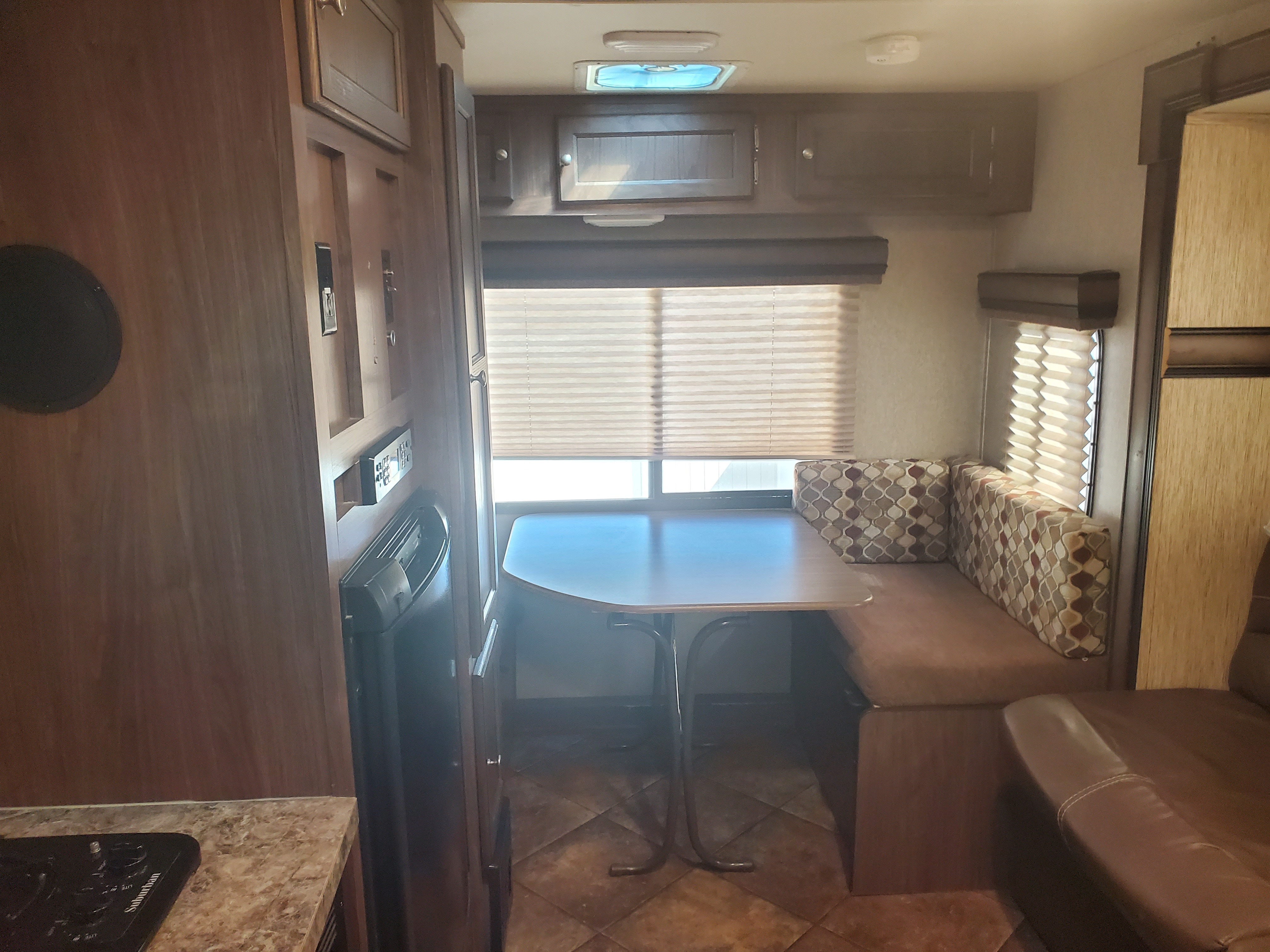 RV RENTAL:2015 PALOMINI