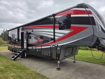 Toy Hauler RV Rentals in Rainier, Oregon Find Motorhomes