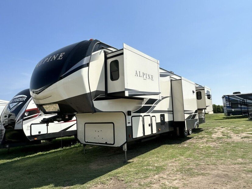 2021 Keystone RV Alpine 3850RD