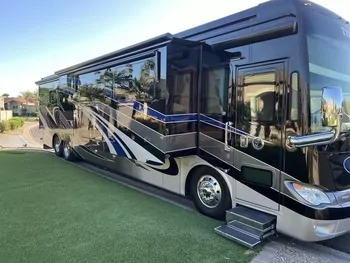 2019 Tiffin Motorhomes ALLEGRO BUS 450P - Class A RV on RVnGO.com