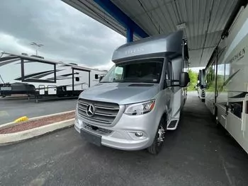 2021 Tiffin Motorhomes WAYFARER - Class C RV on RVnGO.com