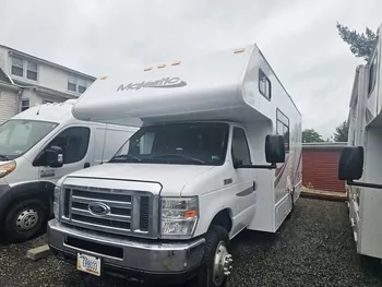 2020 Thor Majestic 23A - Class C RV on RVnGO.com