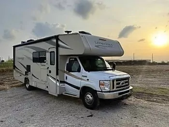 2018 Coachmen Leperchaun 280BH - Class C RV on RVnGO.com