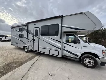 2022 Yellowstone 5055RC - Class C RV on RVnGO.com