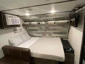 2021 Coleman Explorer COLEMAN LANTERN 17B  - Travel Trailer RV on RVnGO.com