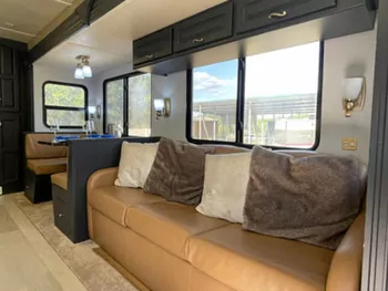 2011 Ford CLASS A MOTORHOME TOY HAULER - Class A RV on RVnGO.com