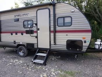 2018 Cherokee Wolf Pup 16BHS - Travel Trailer RV on RVnGO.com