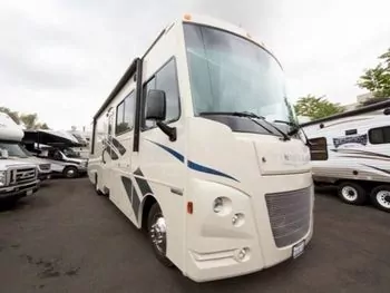 2017 Winnebago Vista 31BE - Class A RV on RVnGO.com
