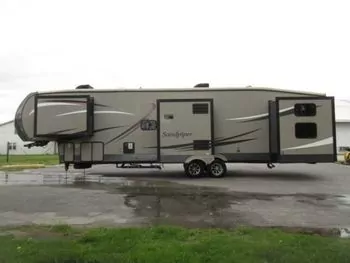 2019 Forest River 40' Sandpiper - Fifth Wheel RV on RVnGO.com