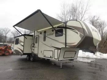 2016 Forest River Wildcat #2 - Fifth Wheel RV on RVnGO.com