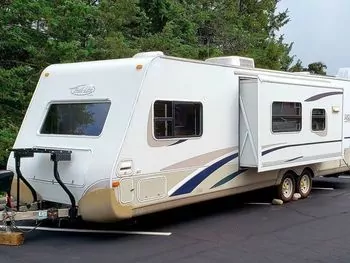 2004 Travel Lite M-8304 S - Travel Trailer RV on RVnGO.com