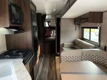2020 Jayco JAY-FLIGHT SLX - Travel Trailer RV on RVnGO.com
