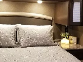 2020 Thor Motor Coach Chateau 28Z - Class C RV on RVnGO.com